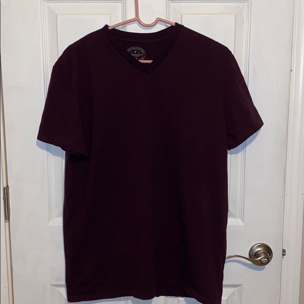 American Eagle Men’s V Neck T Shirt